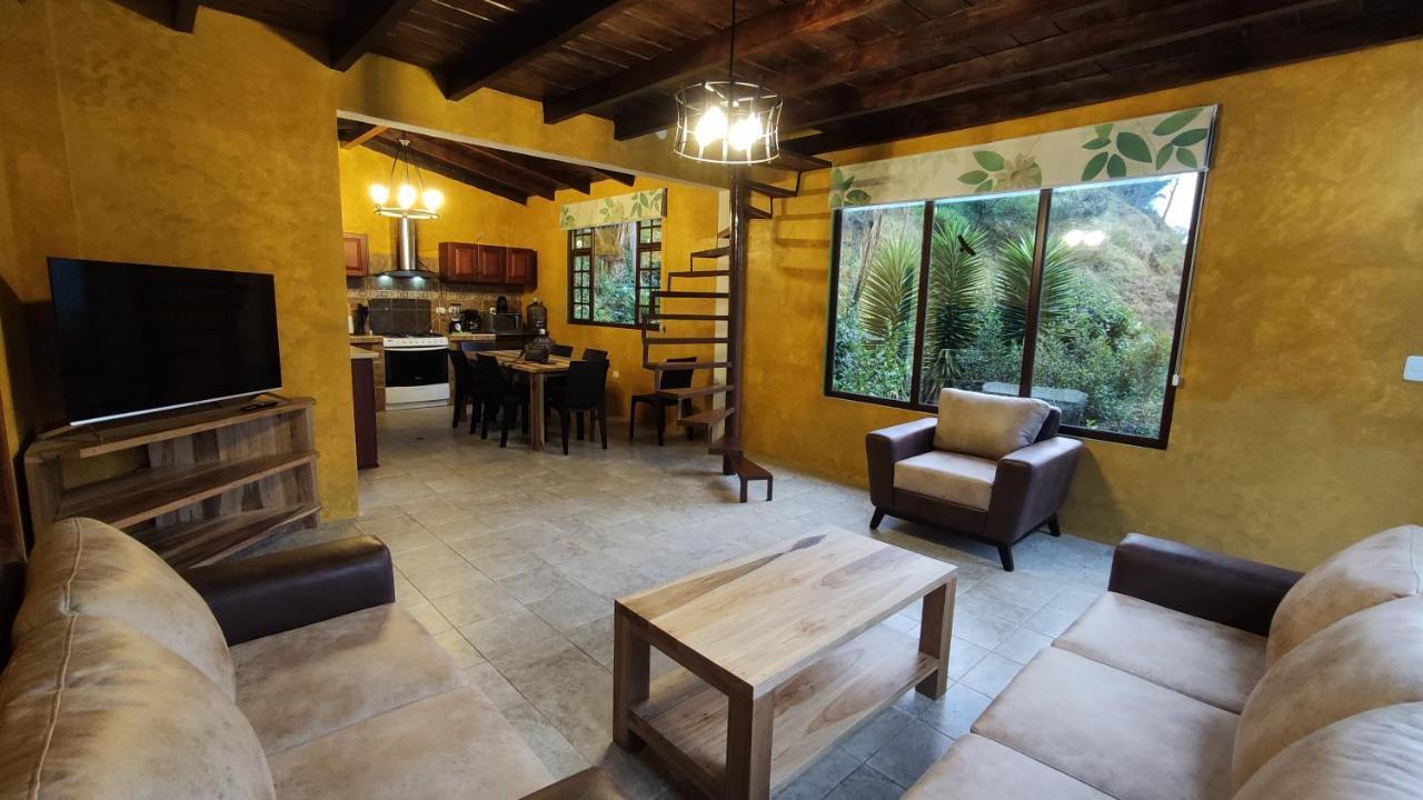 "Casa Verde" En Banos De Agua Santa Con Vista Al Volcan Tungurahua Екстериор снимка